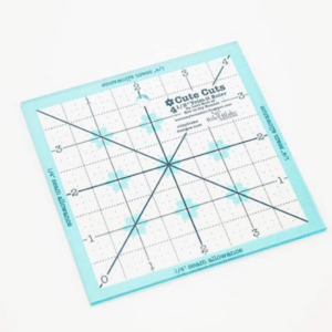Lori Holt Cute Cuts Trim-It Ruler 4-1/2 x 4-1/2