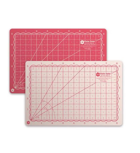 Lori Holt Cute Cuts 5″x8″ Cutting Mat