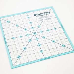Lori Holt Cute Cuts Trim-It Ruler 8-1/2 x 8-1/2
